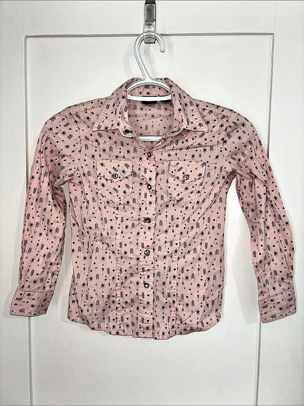 Cruel Girls Geometric Button Down Shirt in Pink Size 6/7